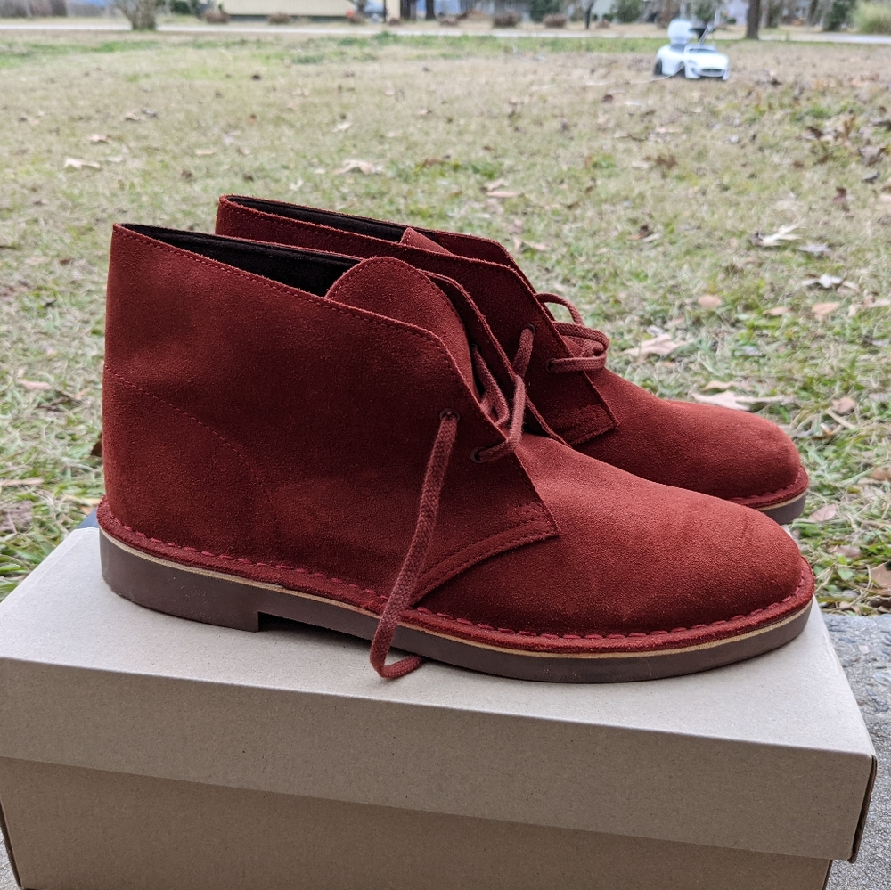 Clarks desert boots Brick red suede size 11